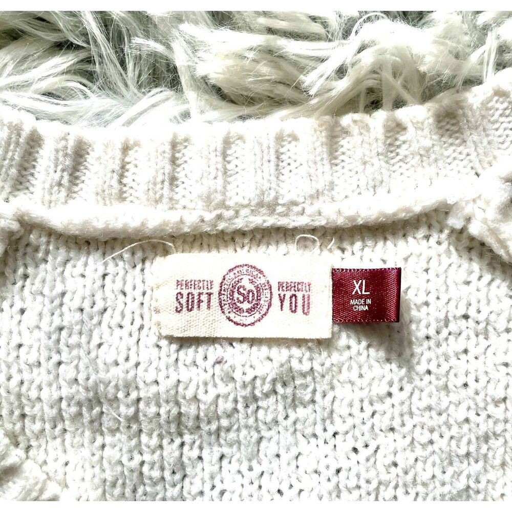 SO Perfectly Soft Perfectly You High Low Juniors White & Maroon Pullover Sweater - Picture 3 of 6